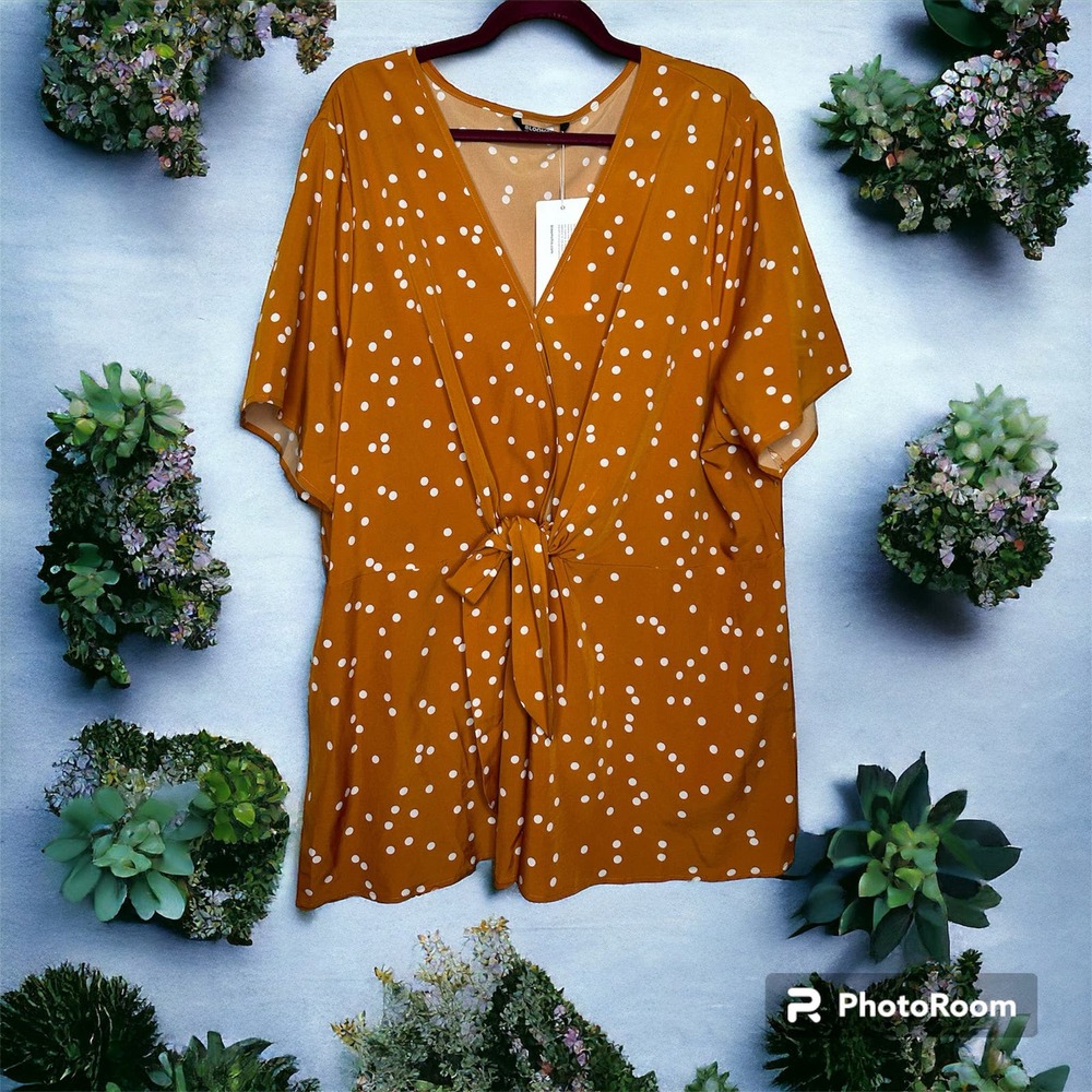 BLOOMCHIC Plus Size 26 Yellow Orange Polka Dot V-Neck Belted Blouse Short Sleeve